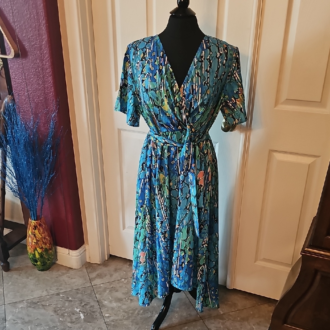 Elegant Blue Floral Wrap Dress